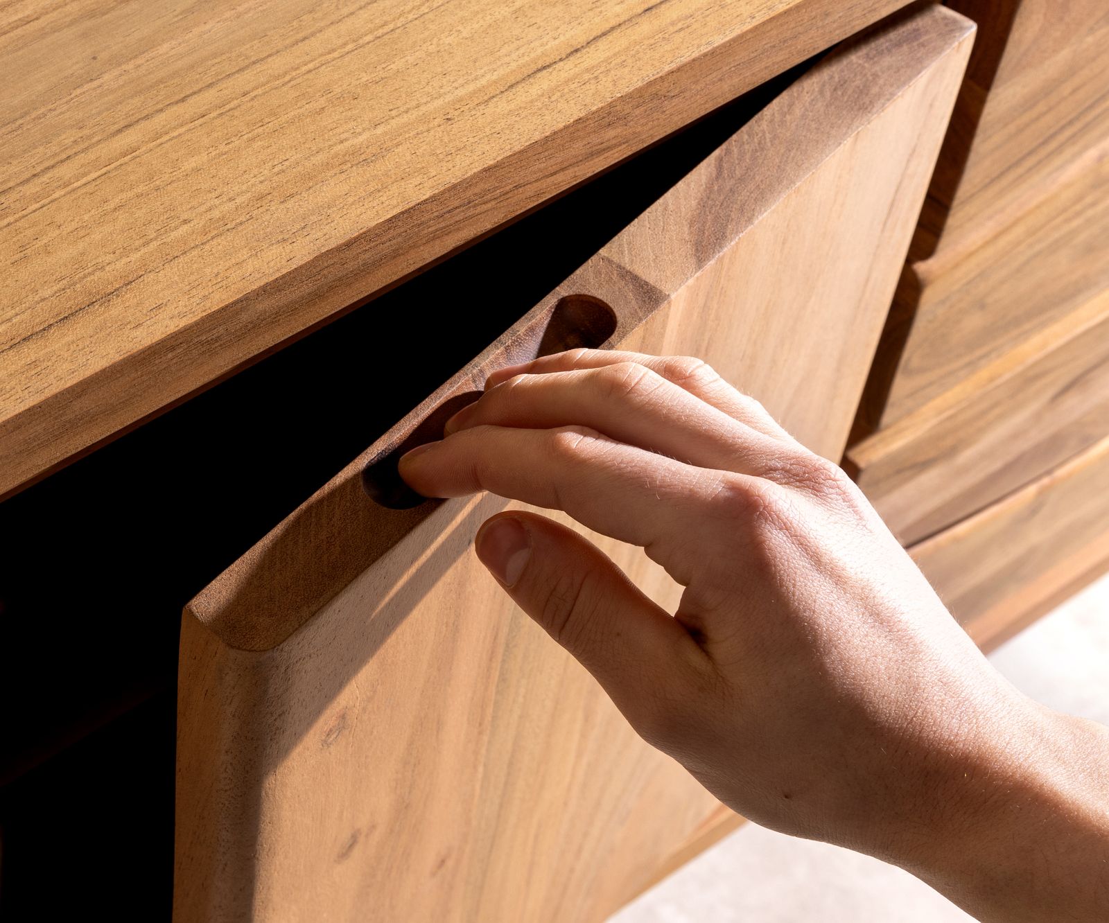 Dressoir Live-Edge 147 cm acacia natuur 3 laden 2 deuren 4