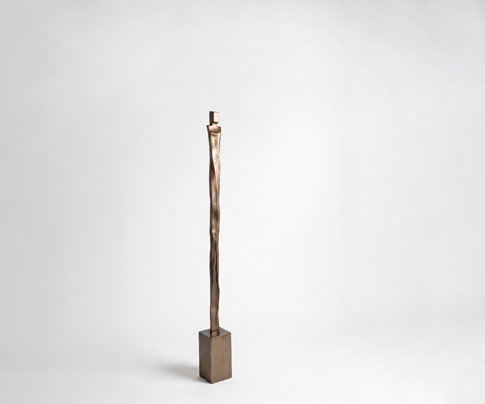 Beeldje Statera B12 x D12 x H131 cm Aluminium Aurum Satin Handgemaakt