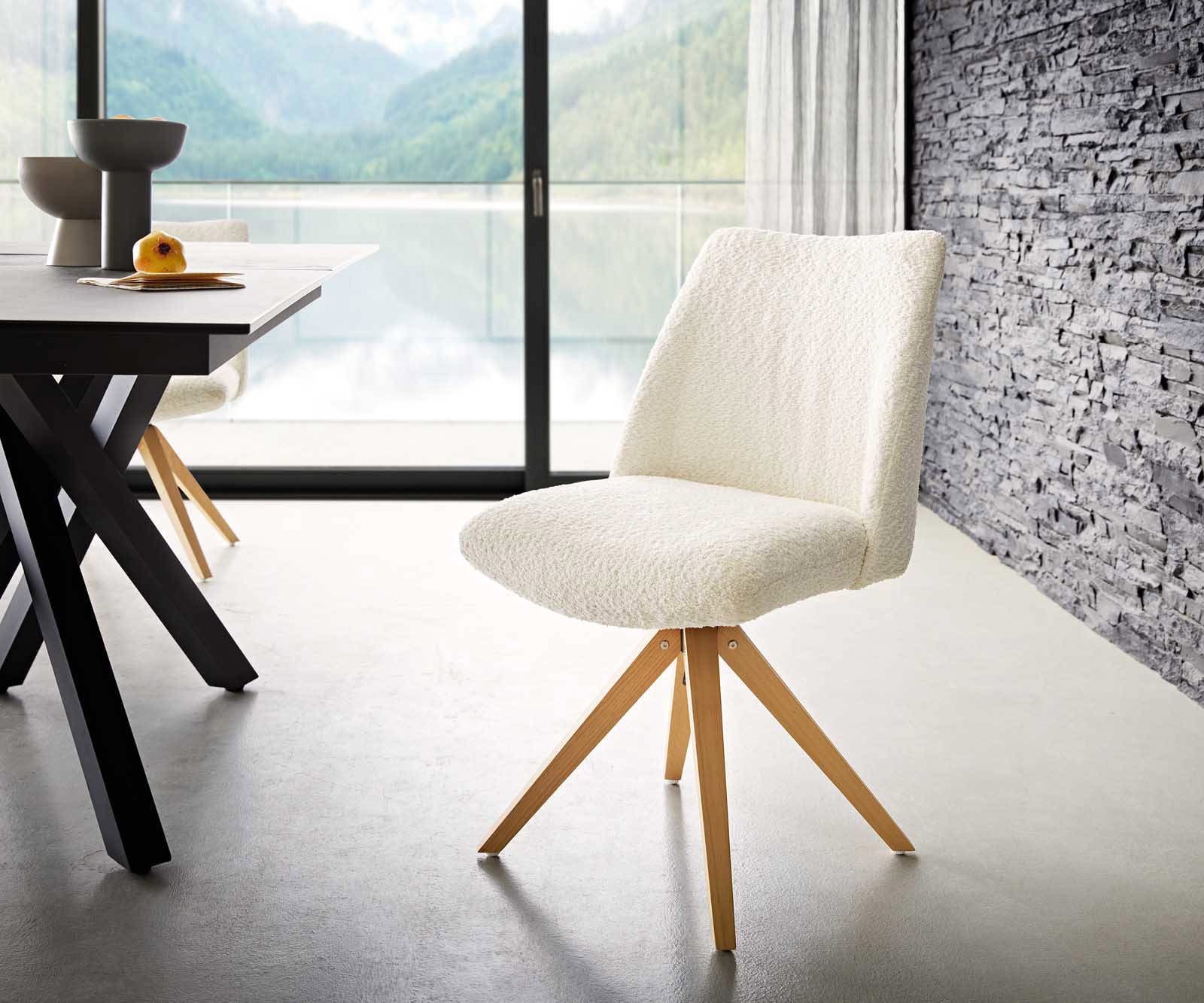 Draaistoel Elso-Flex bouclé wit houten frame hoekig natuur 180° draaibaar pocketveer kern