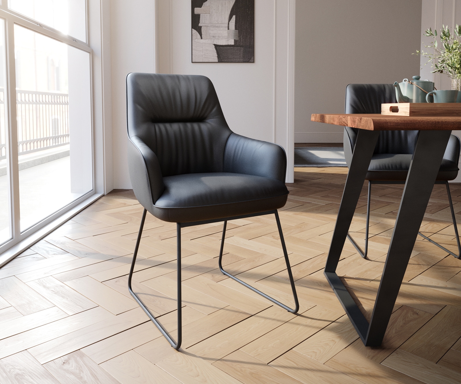 Eetkamerstoel Zelia-Flex met armleuning echt leer zwart slipframe zwart pocketveer kern Eetkamerstoel Zelia-Flex met armleuning echt leer zwart slipframe zwart pocketveer kern