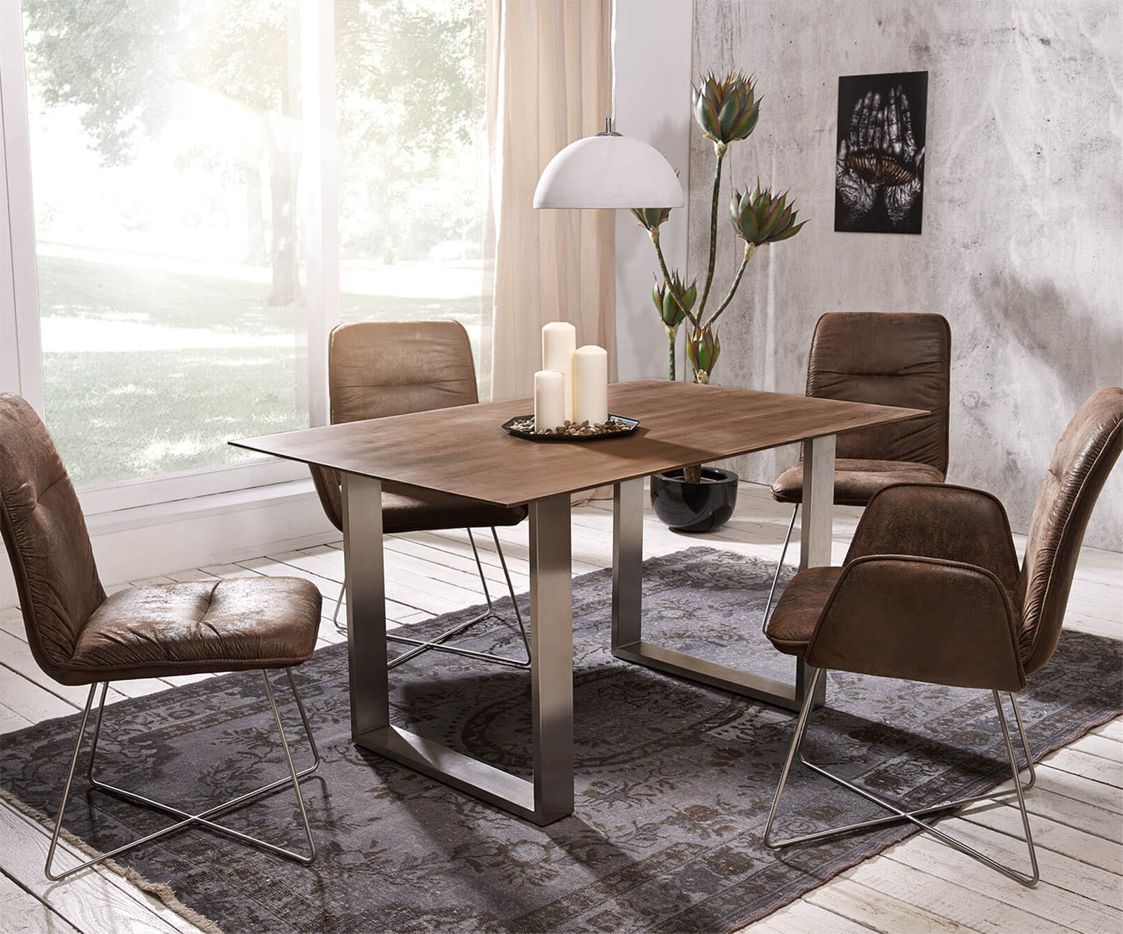  Eettafel Swiss-Edge massief houten  2