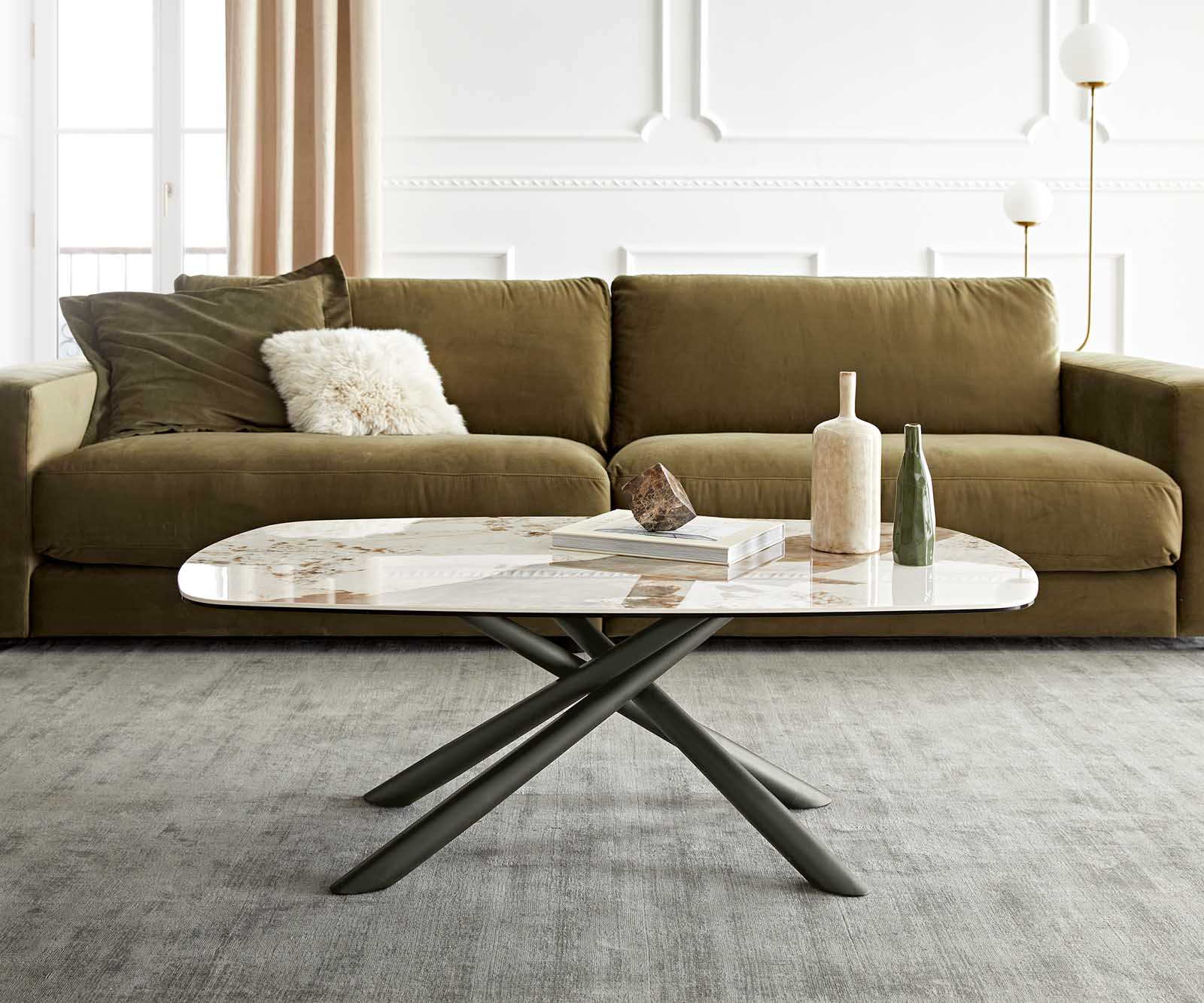 Salontafel Sarita 120x70 cm keramiek Minas Melange wit-beige frame titanium effect afwerking 2 Salontafel Sarita 120x70 cm keramiek Minas Melange wit-beige frame titanium effect afwerking 2