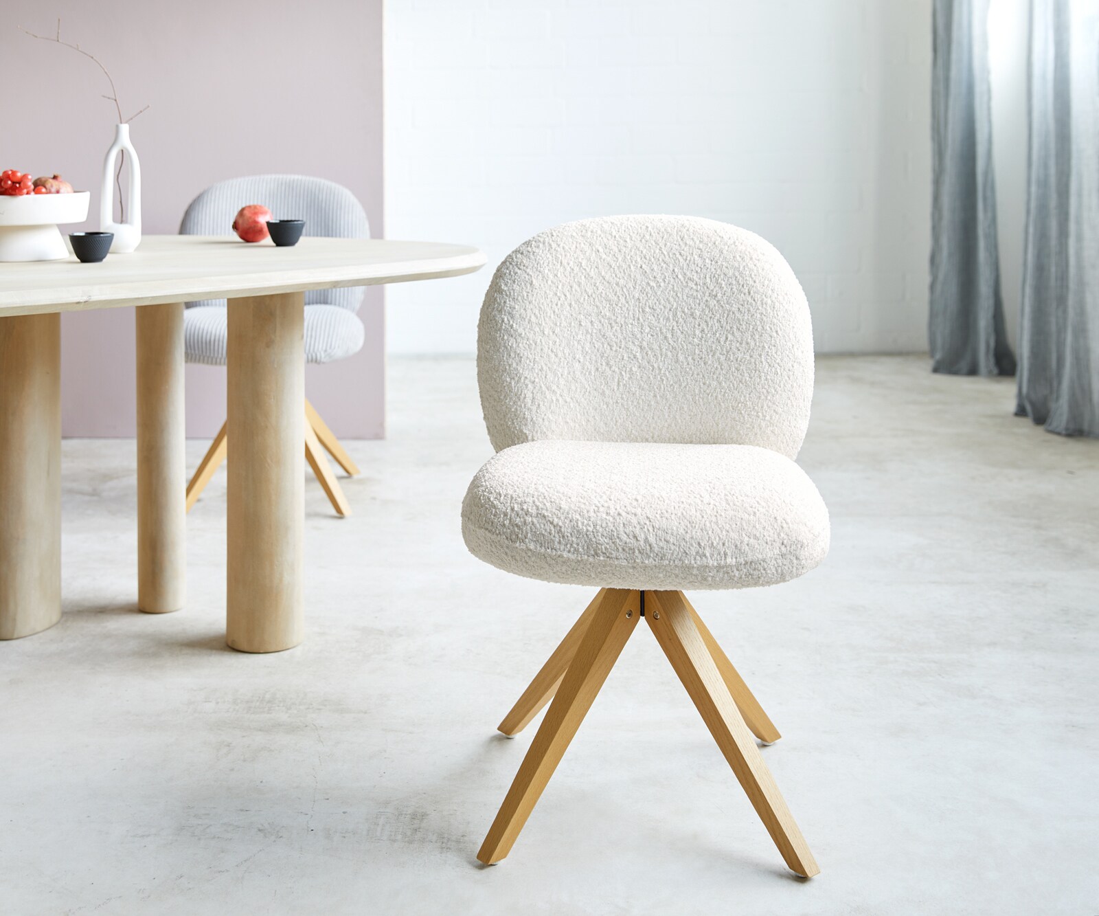 Draaistoel Nube-Flex bouclé wit houten frame hoekig natuur 180° draaibaar pocketveer kern 1 Draaistoel Nube-Flex bouclé wit houten frame hoekig natuur 180° draaibaar pocketveer kern 1