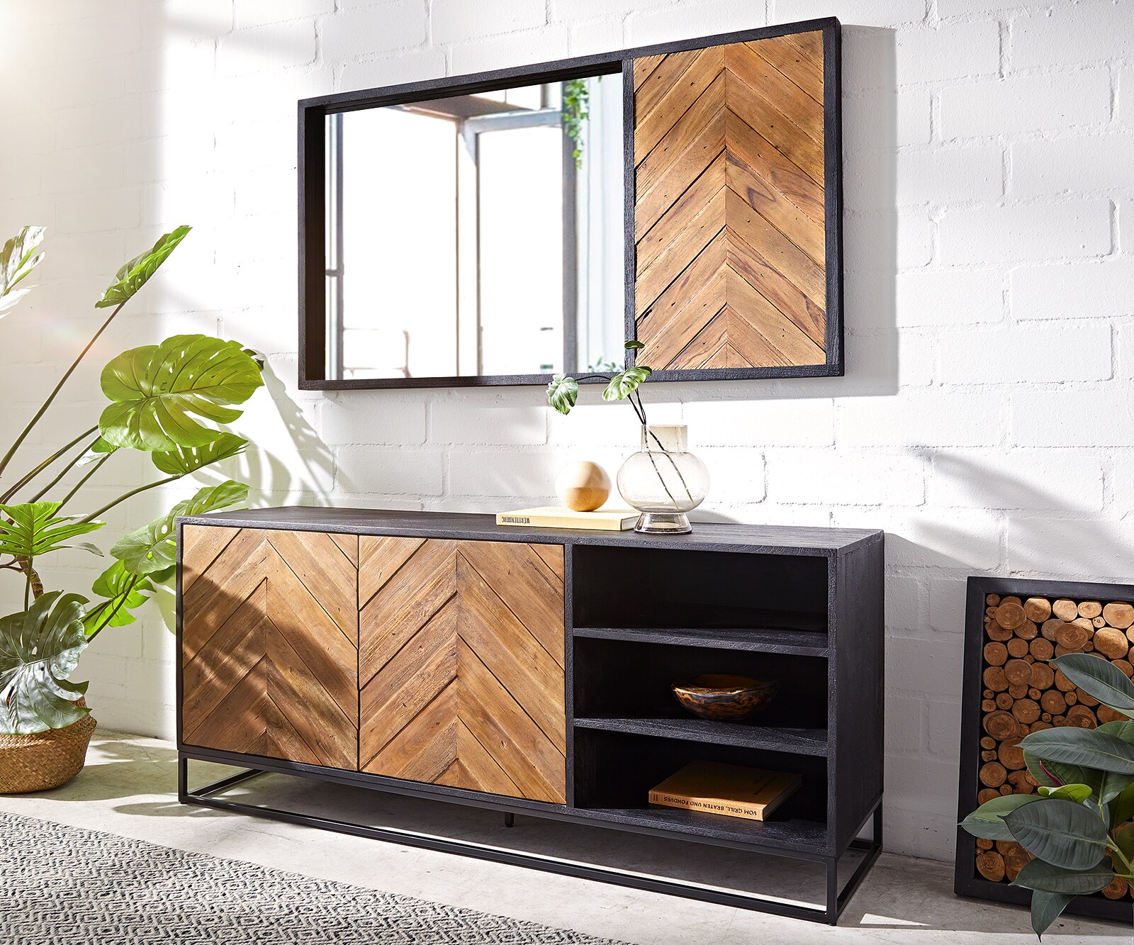 Dressoir Famke 145 cm mango teak 2 deuren 3 vakken
