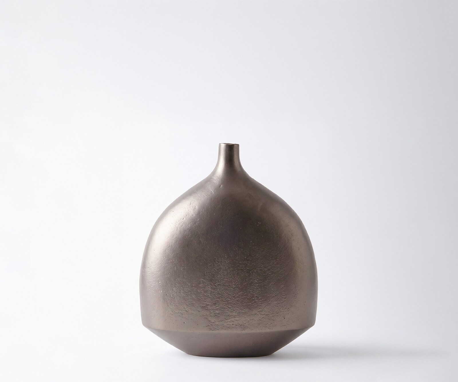 Vaas Gutta B27 x D12 x H31 cm Aluminium Hämatit Gegoten