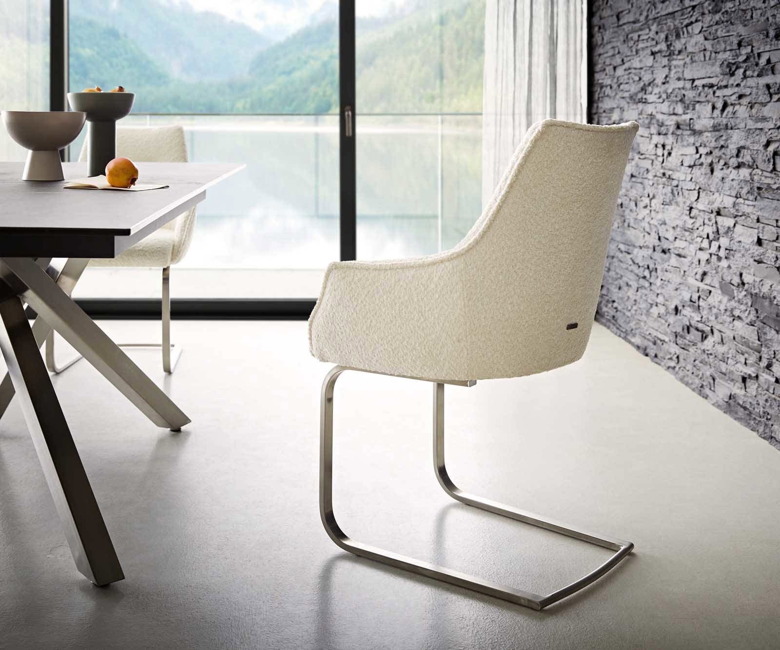 Sledemodel Alja-Flex met armleuning bouclé wit sledemodel vlak roestvrij staal pocketveer kern 4 Sledemodel Alja-Flex met armleuning bouclé wit sledemodel vlak roestvrij staal pocketveer kern 4