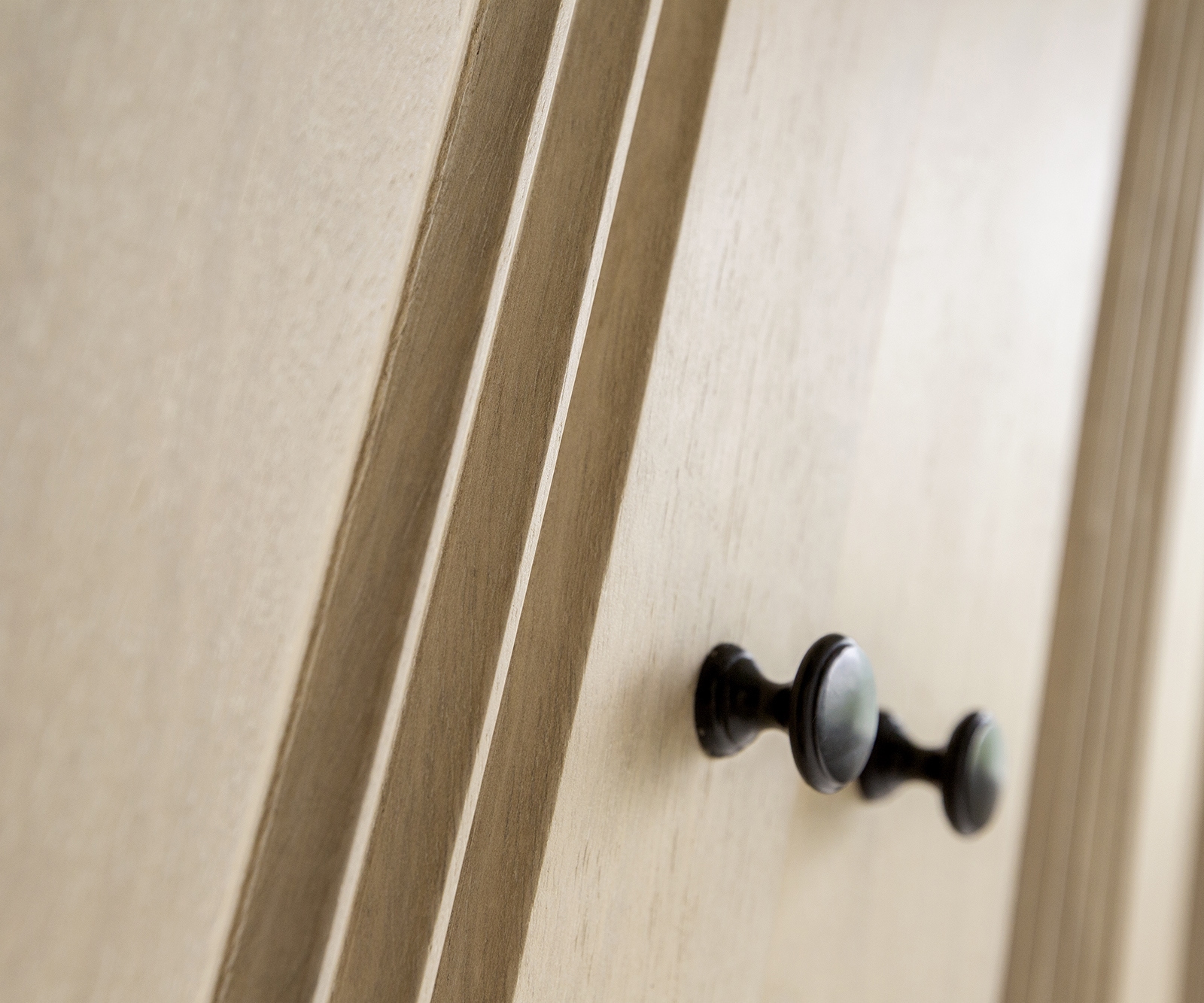 Dressoir Nestos 90x140 cm Mango White Wash metaal zwart 2 deuren 2 Dressoir Nestos 90x140 cm Mango White Wash metaal zwart 2 deuren 2