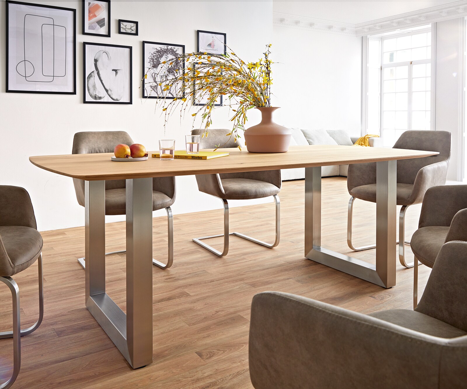 Eettafel Edge Boot 200x100x2,5-3 eiken natuur roestvrij staal  breed Schweizer Kante 1