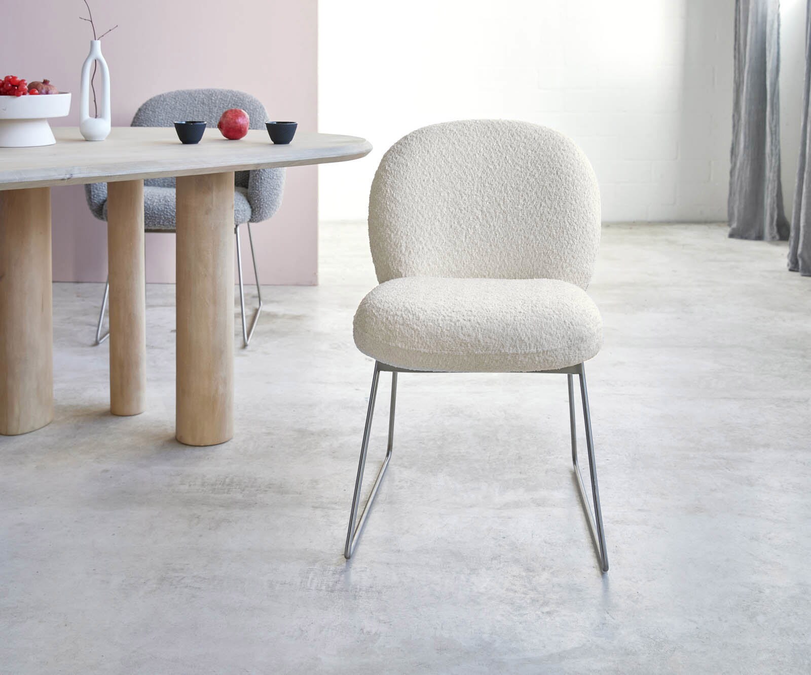 Eetkamerstoel Nube-Flex bouclé wit slipframe roestvrij staal pocketveer kern 1 Eetkamerstoel Nube-Flex bouclé wit slipframe roestvrij staal pocketveer kern 1