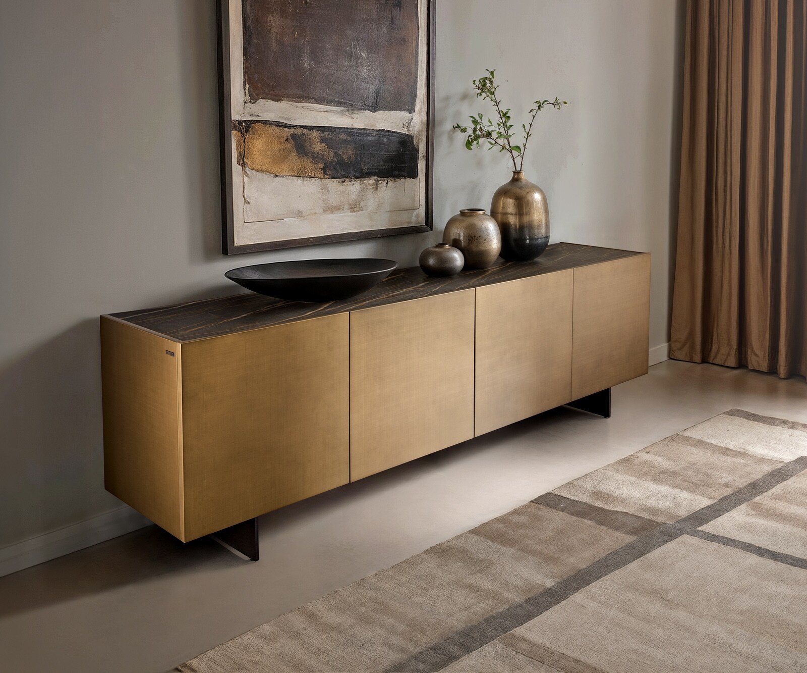 Dressoir Kazu metaal goud 220 cm 4 deuren zwevend metaal zwart keramiek Laminam®Noir Desir bruin dressoir