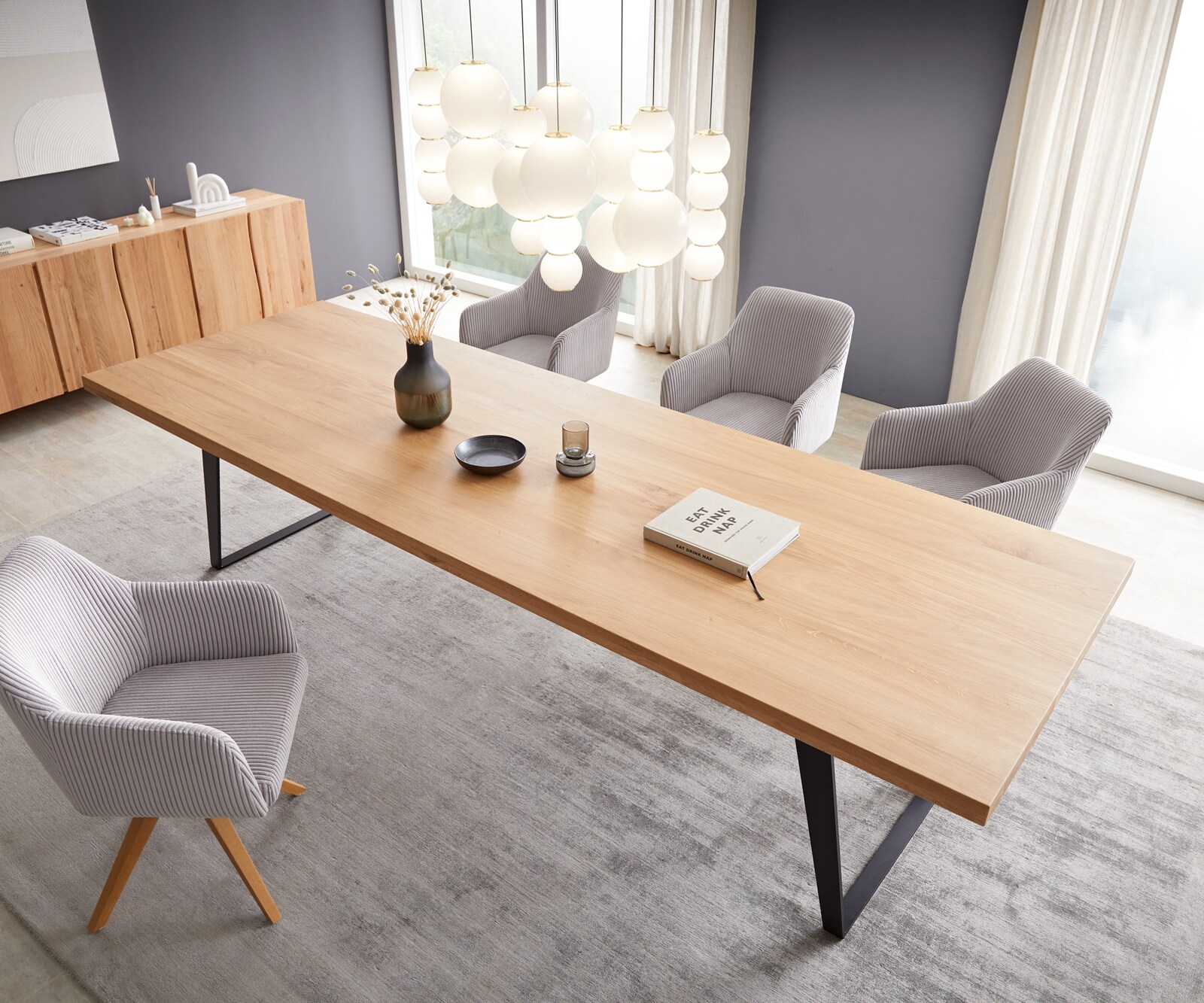 Eettafel Edge 300x100 eiken natuur metaal schuin zwart 4