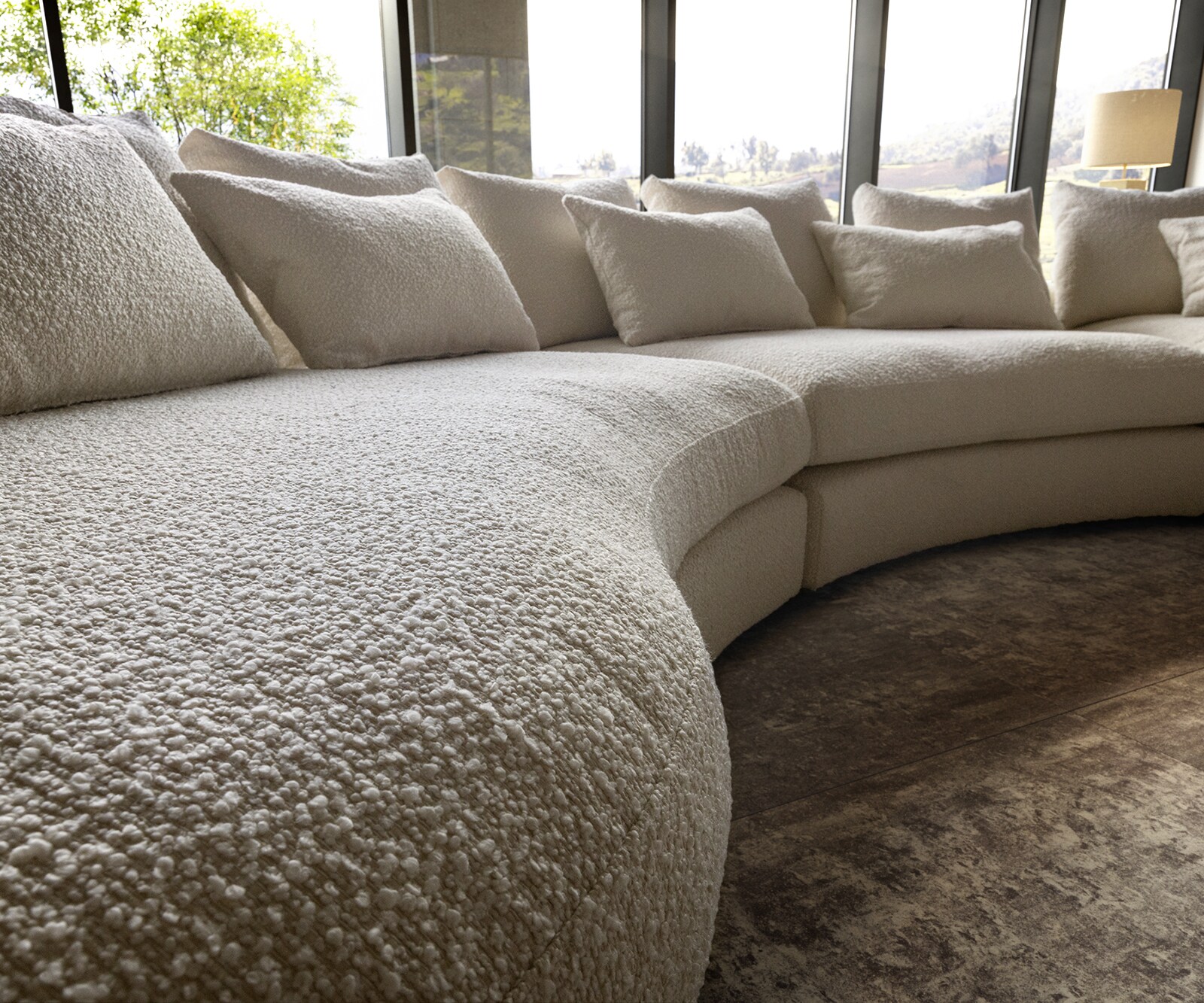 Mega-sofa Estrea 500x250 cm Bouclé Crème wit ronde bank 4
