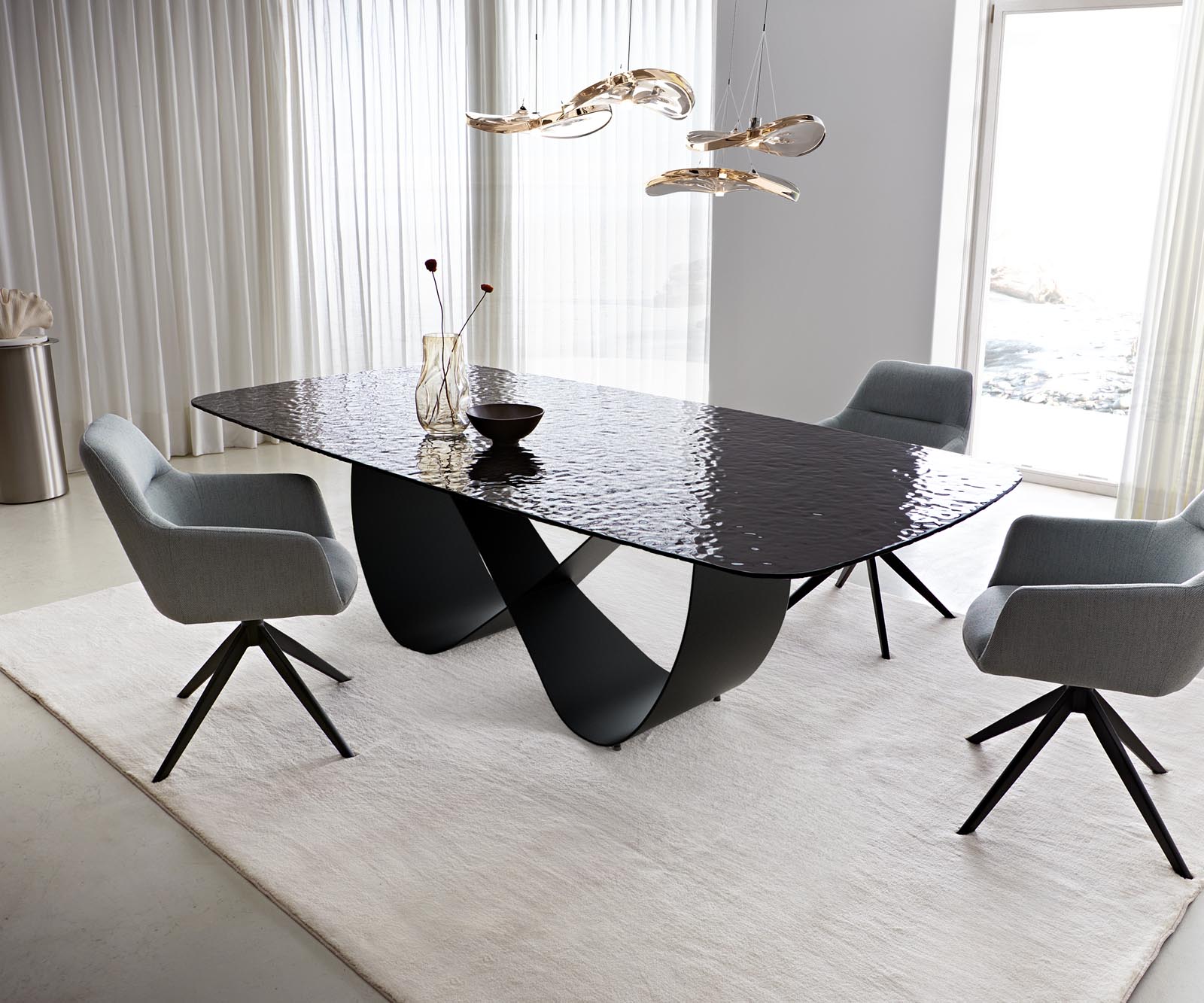 Eettafel Edge Boot 240x120 Reliëf glas Rook zwart 3D design Infinity metaal zwart Eettafel Edge Boot 240x120 Reliëf glas Rook zwart 3D design Infinity metaal zwart