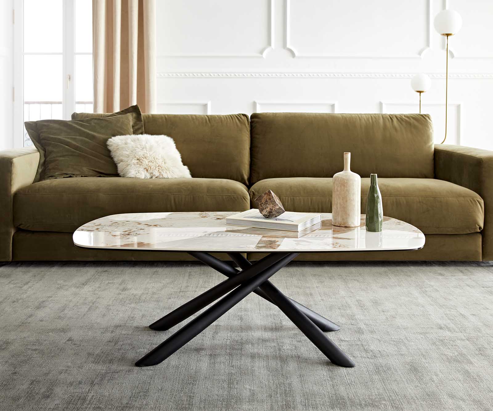 Salontafel Sarita 120x70 cm keramiek Minas Melange wit-beige onderstel metaal zwart 2 Salontafel Sarita 120x70 cm keramiek Minas Melange wit-beige onderstel metaal zwart 2