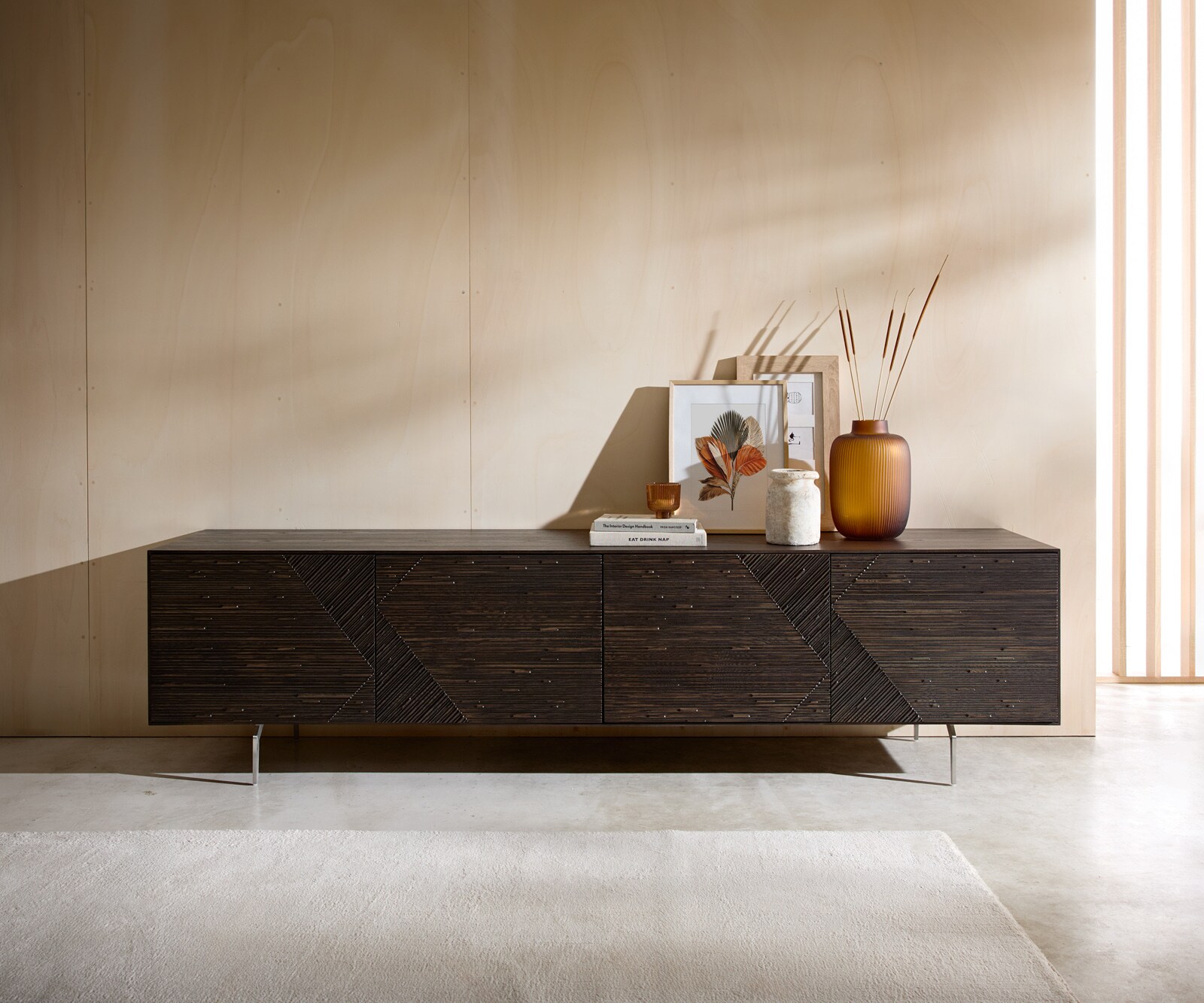 TV-meubel Tereos 220 cm essenhout donkerbruin 3D-effect 4 deuren hoekpoot geborsteld RVS 1