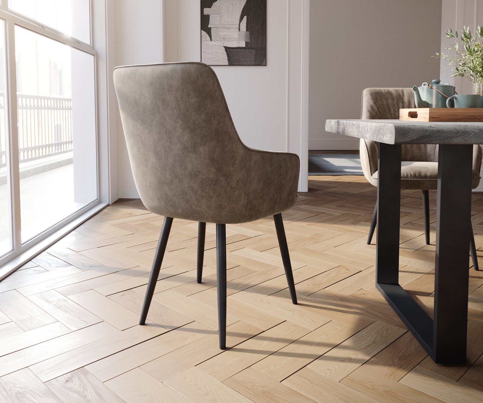 Eetkamerstoel Zelia-Flex met armleuning microvelours taupe vintage 4-poot conisch zwart pocketveer kern 5