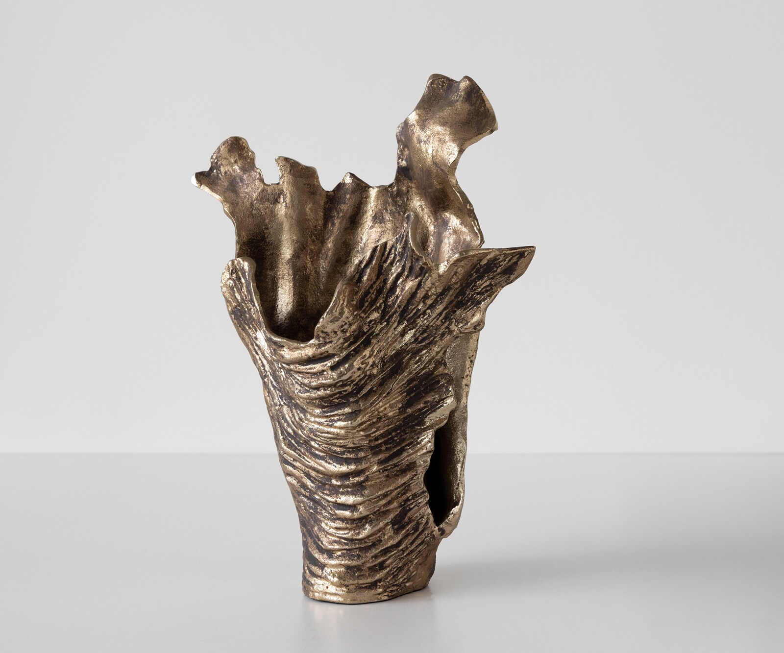 Vaas Corallo B37 x D18 x H48 cm Aluminium Oro Antico Handgemaakt
