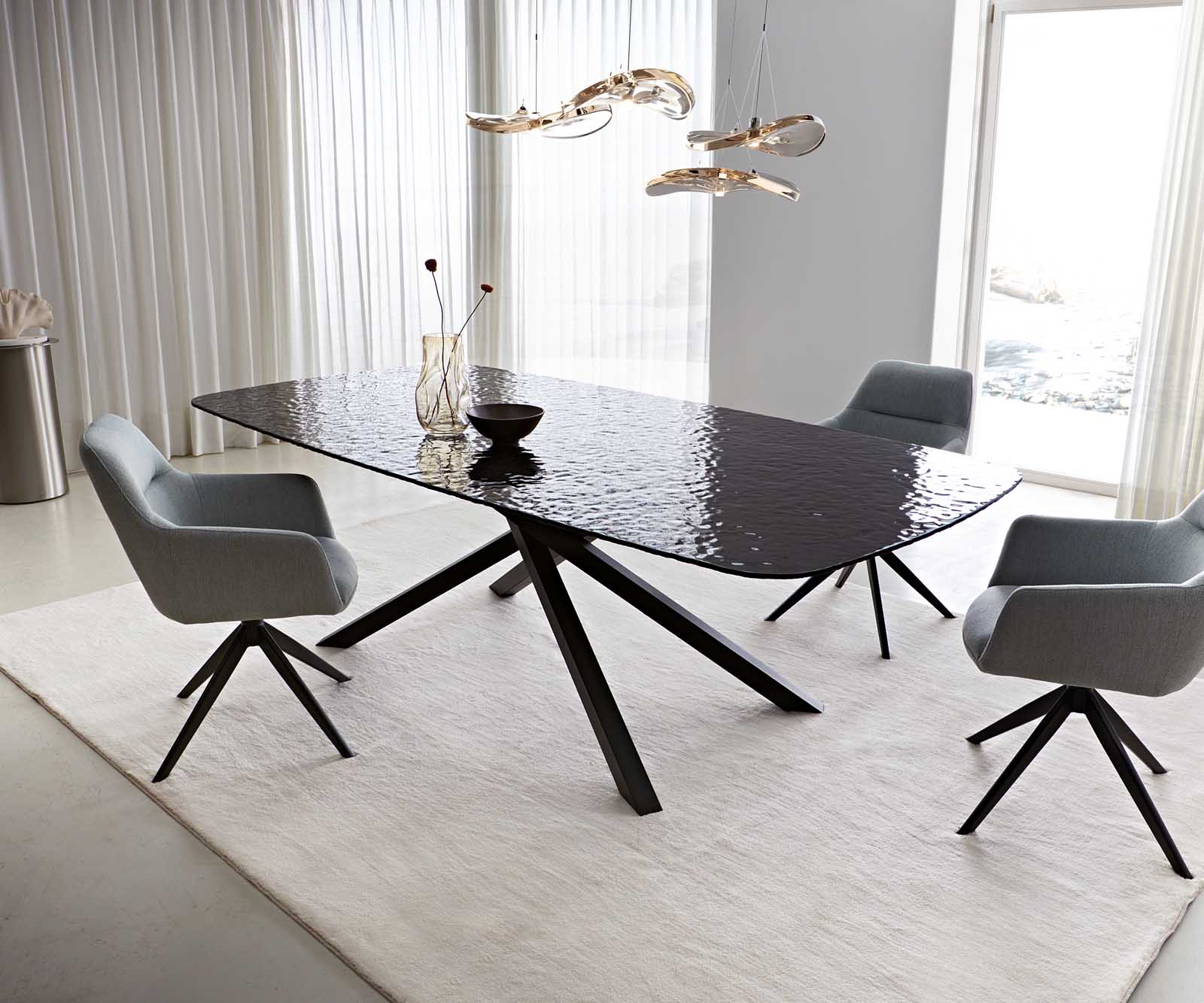 Eetkamertafel Edge Boot 240x120 Glas smelten rokerig zwart 3D-Relief kruisframe rechthoek zwart 1