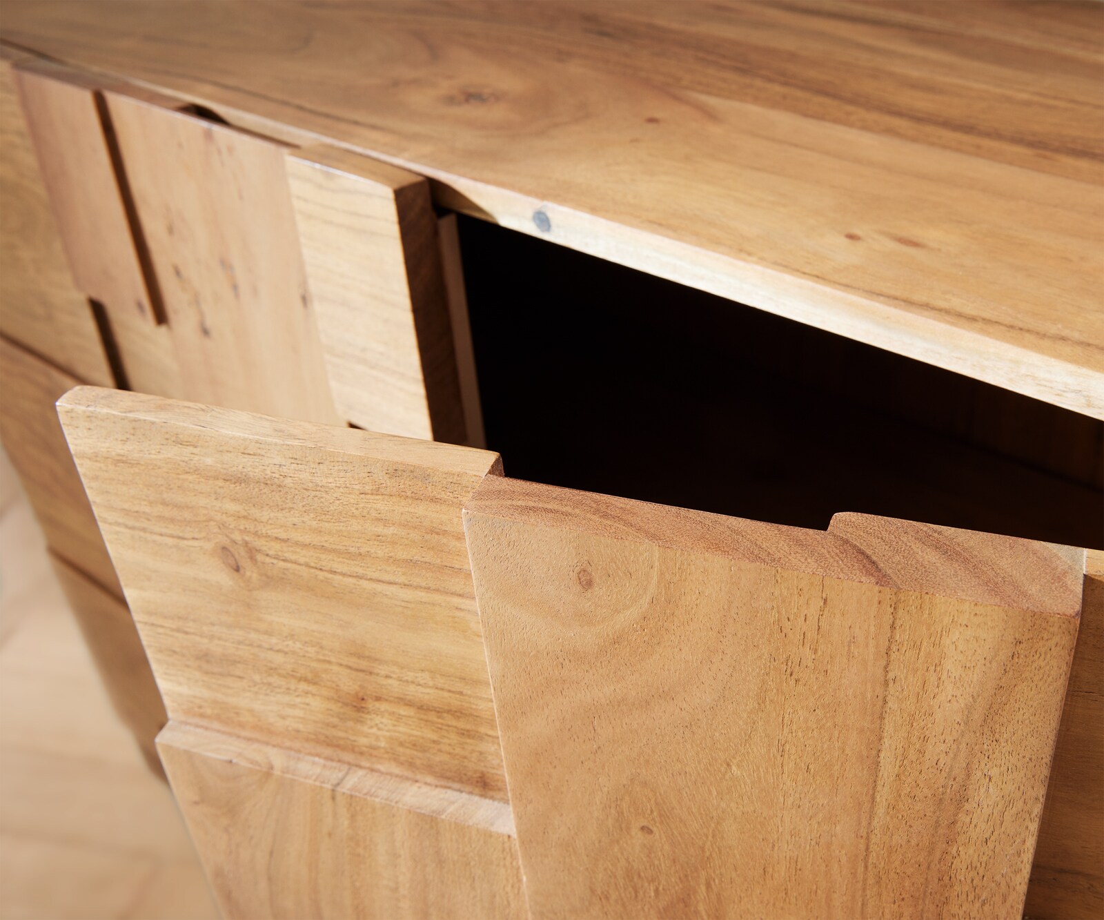 Dressoir Puzzle 145 cm natuur acacia hoekig onderstel roestvrij staal 3 Dressoir Puzzle 145 cm natuur acacia hoekig onderstel roestvrij staal 3