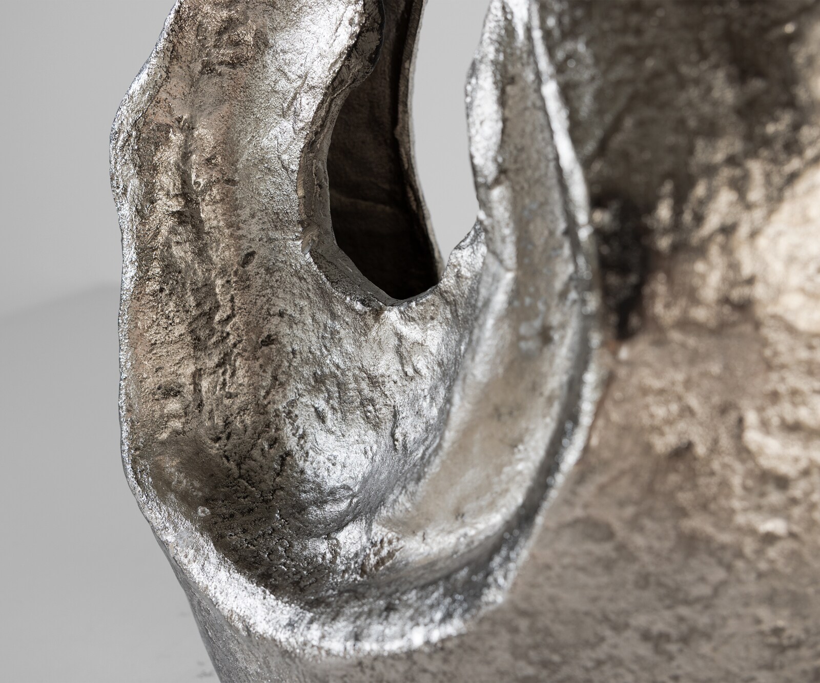 Sculptuur Nexora B34 x D17 x H40 cm Aluminium Platin Handgemaakt 2