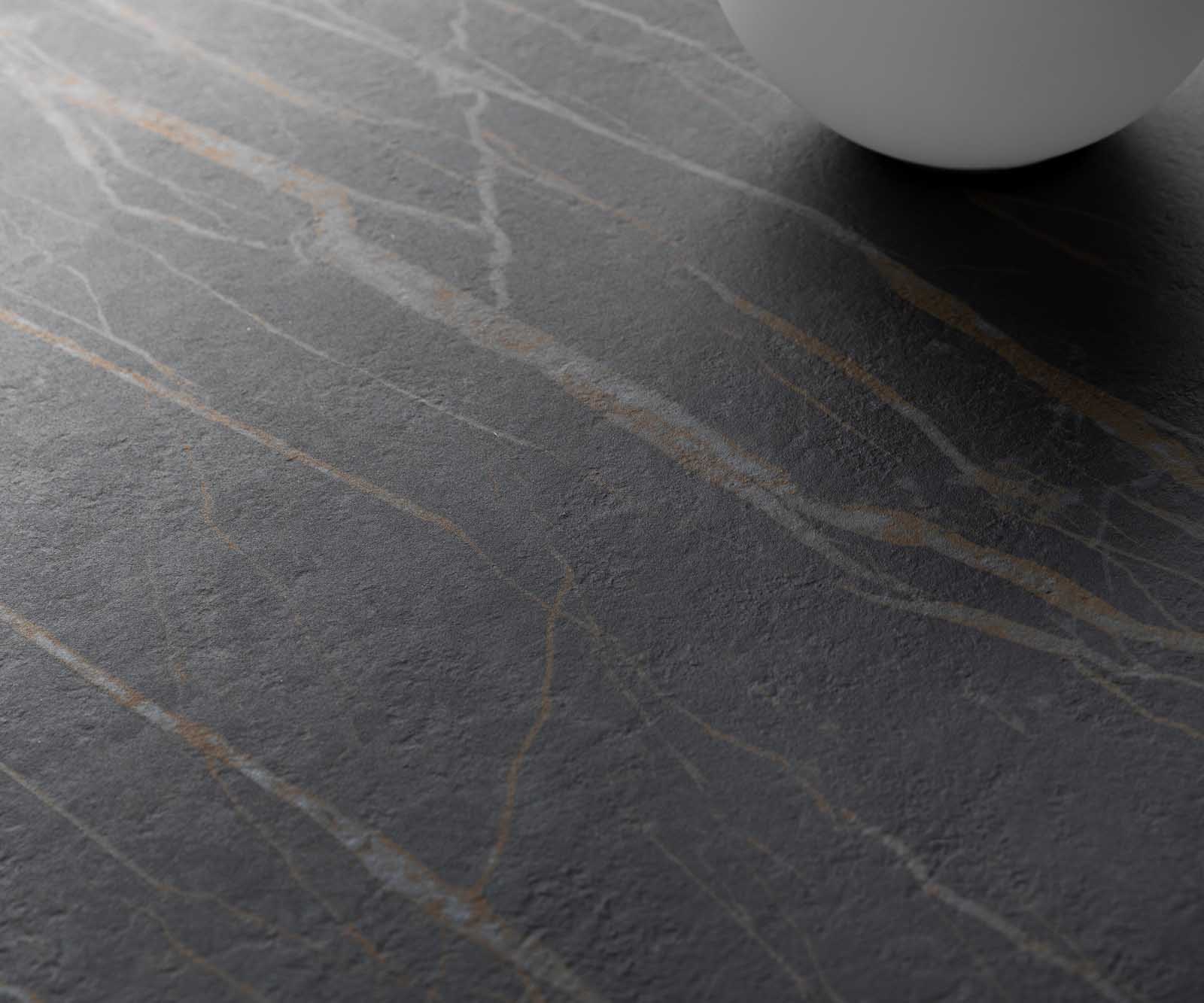 Salontafel Torell 80x80 cm keramiek Laminam®Noir Desir Bruin Metalen onderstel Effectafwerking Titanium 4