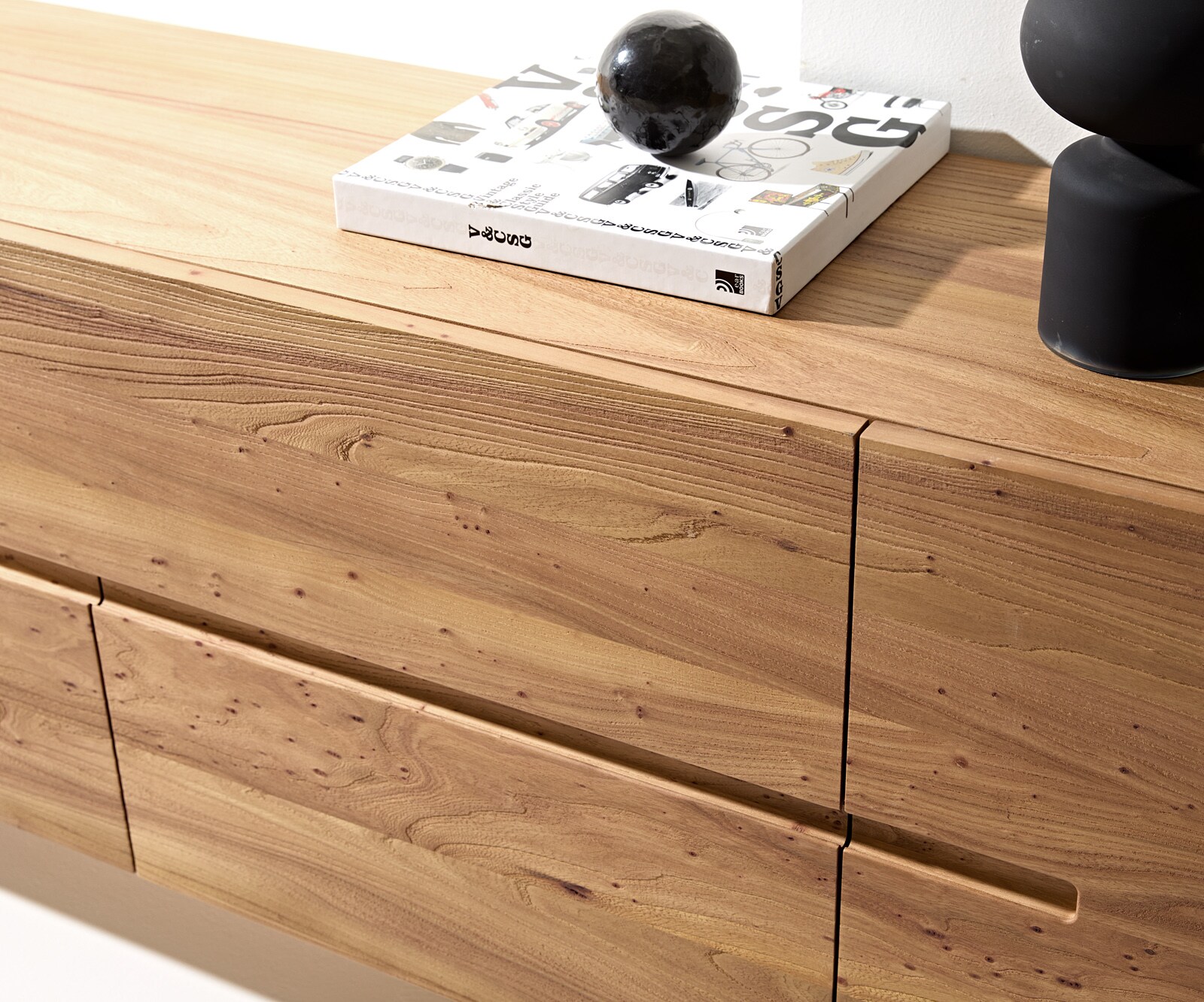 Dressoir Tiamar 180 cm iepenhout natuur 1 deur 4 laden vierkante metalen poten zwart 6