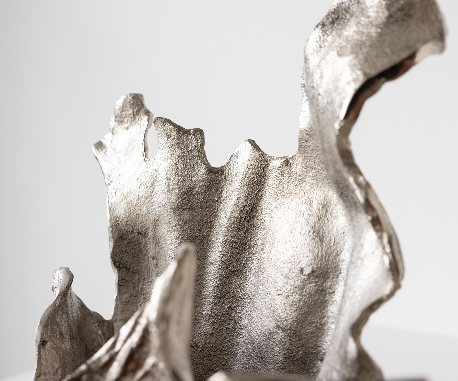 Vaas Corallo B37 x D18 x H48 cm Aluminium Platin Handgemaakt 4