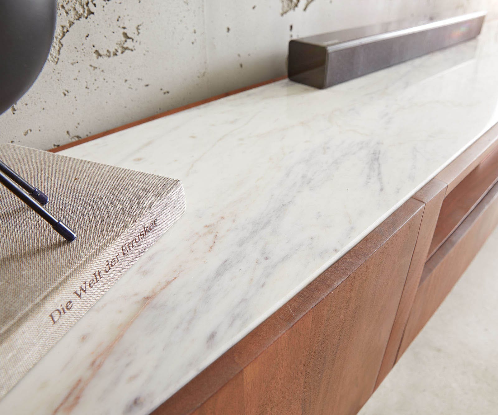 TV-meubel Secara 220 cm acacia bruin 2 deuren 2 laden marmer zwevend 7