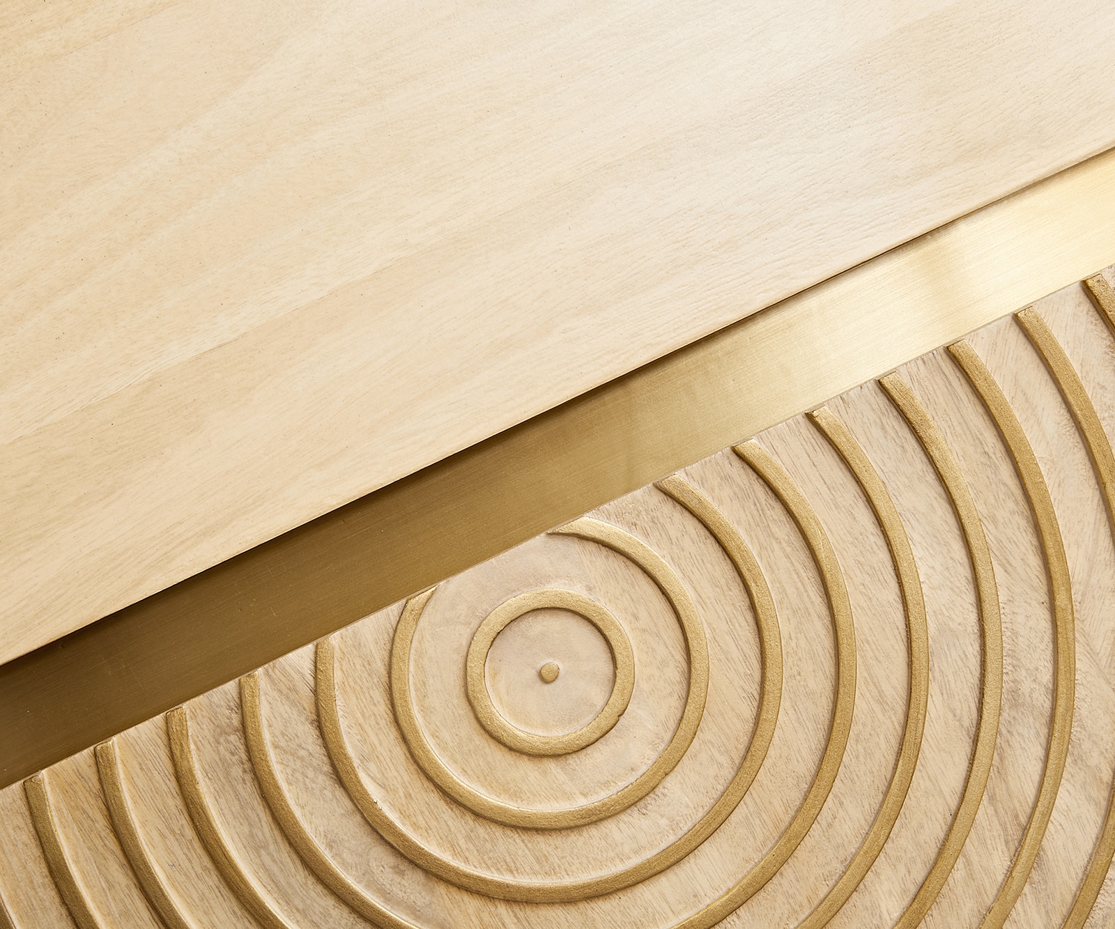 Dressoir Budaya Mango natuur 150 cm 3 deurs dressoir poot rond 2 Dressoir Budaya Mango natuur 150 cm 3 deurs dressoir poot rond 2