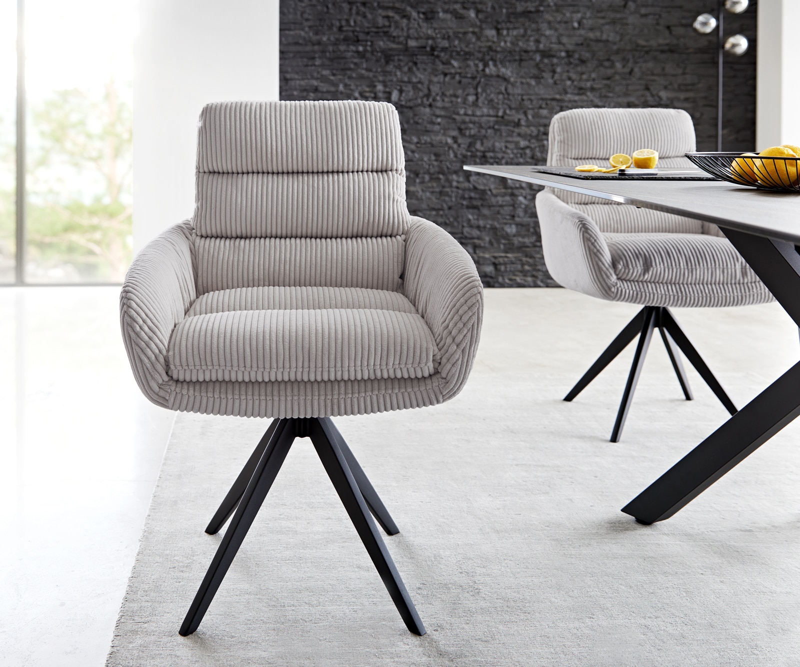 Eetkamerstoel Abelia-Flex met armleuning koord zilver grijs kruisframe hoekig zwart 1 Eetkamerstoel Abelia-Flex met armleuning koord zilver grijs kruisframe hoekig zwart 1