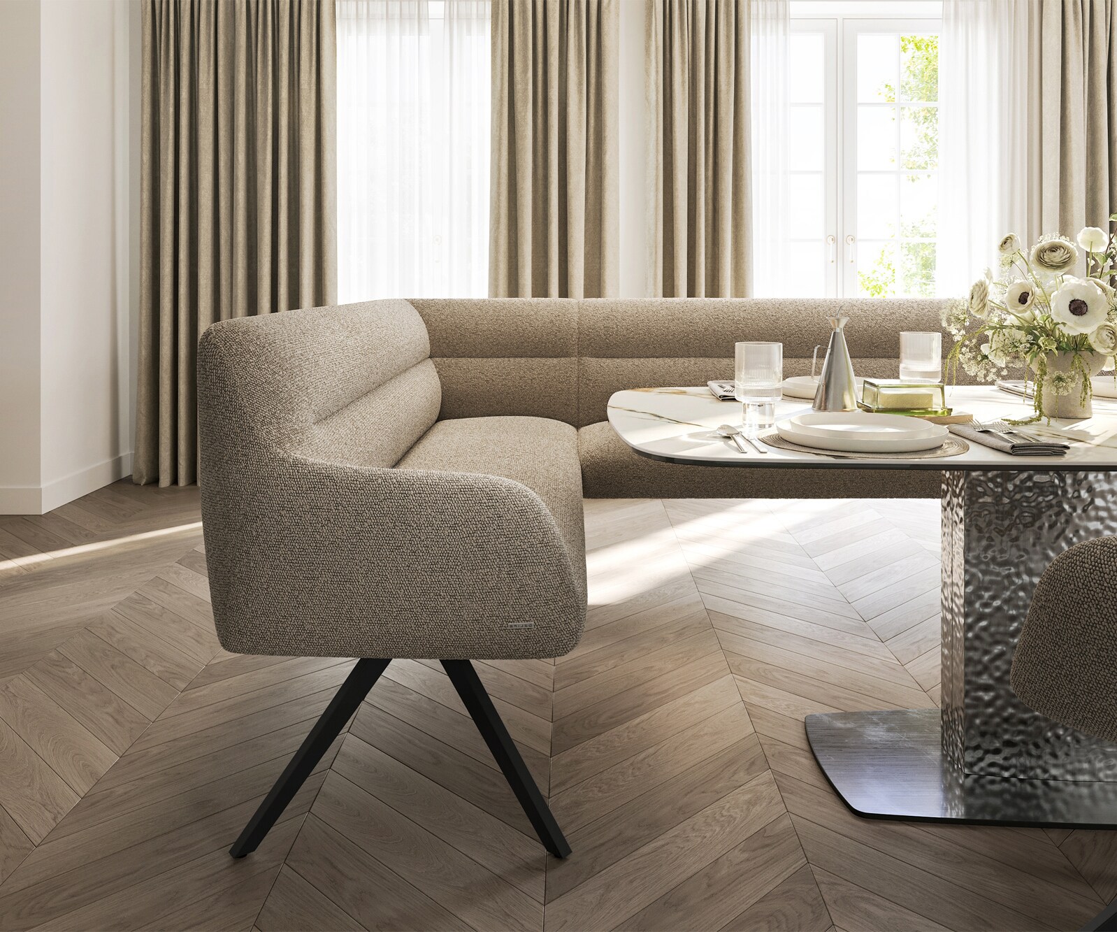 Eetkamerbank Taya-Flex 285x190 cm bouclé mud hoekig kruisframe zwart pocketvering rechts 5