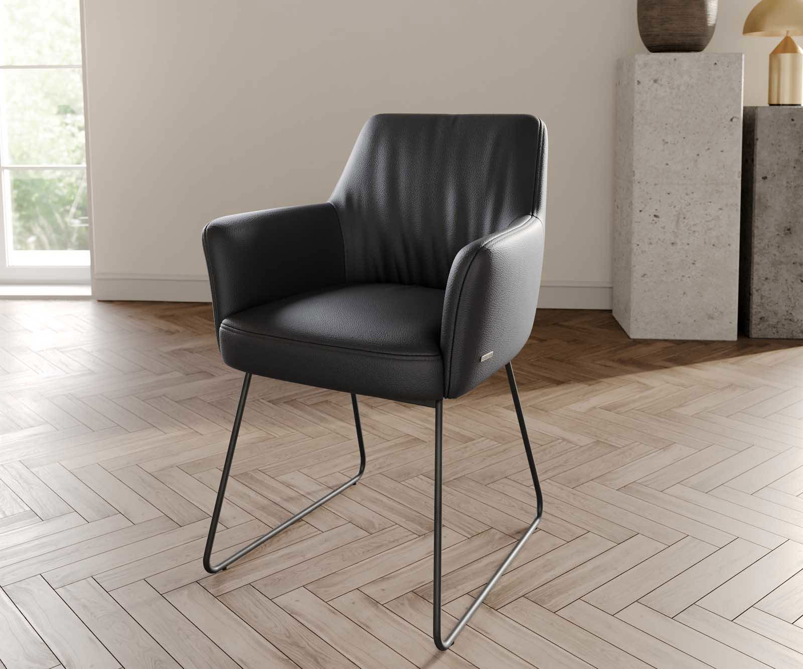 Eetkamerstoel Xana-Flex met armleuning echt leer zwart slipframe zwart pocketveer kern