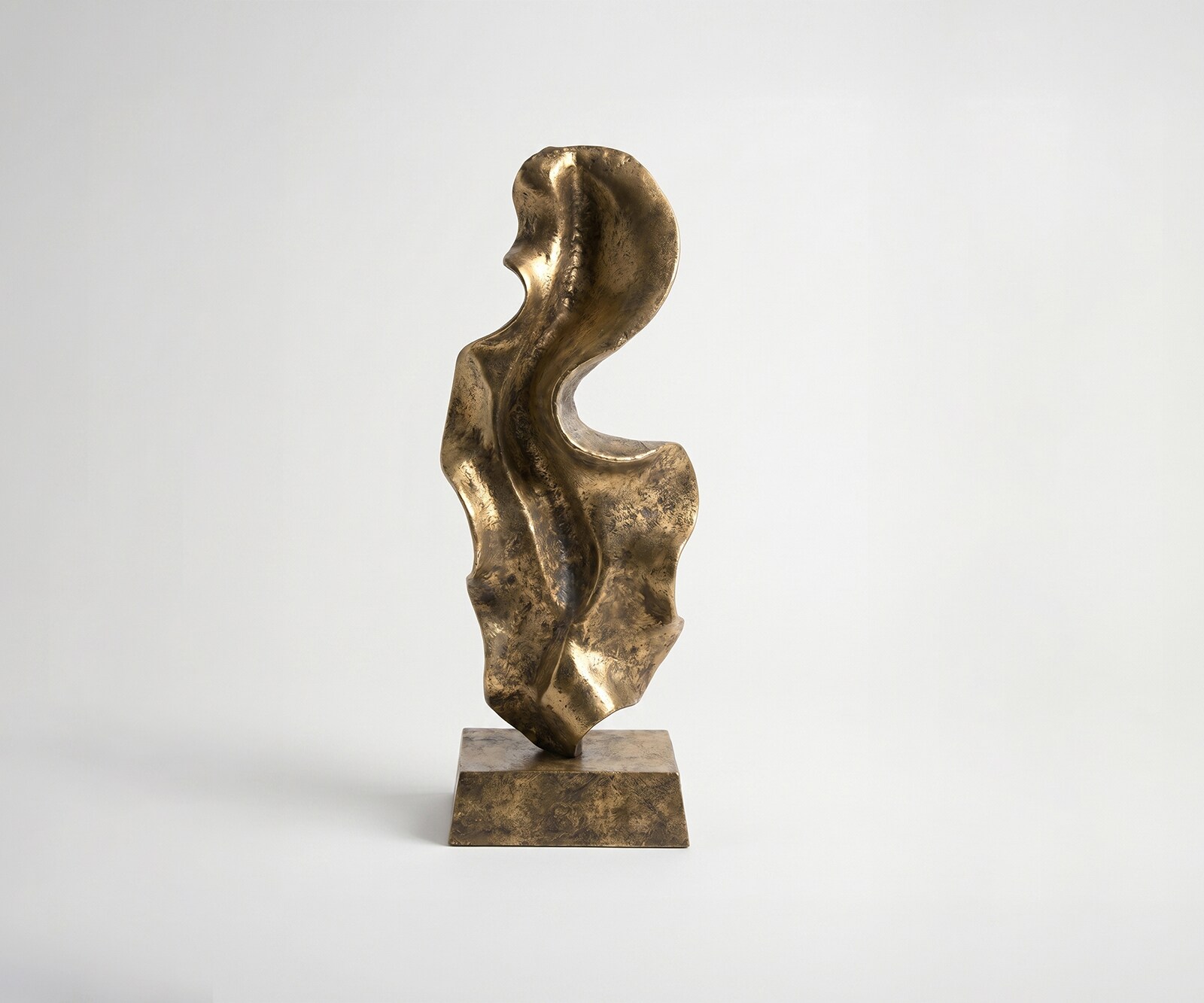 Sculptuur Arvena B26 x D14 x H70 cm Aluminium Oro Antico Handgemaakt