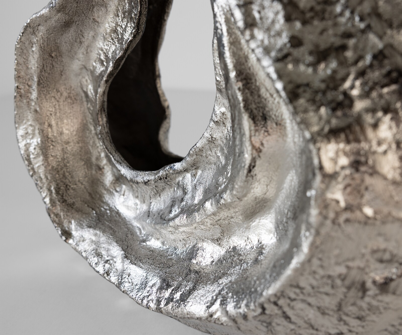 Sculptuur Nexora B40 x D15 x H33 cm Aluminium Platin Handgemaakt 2