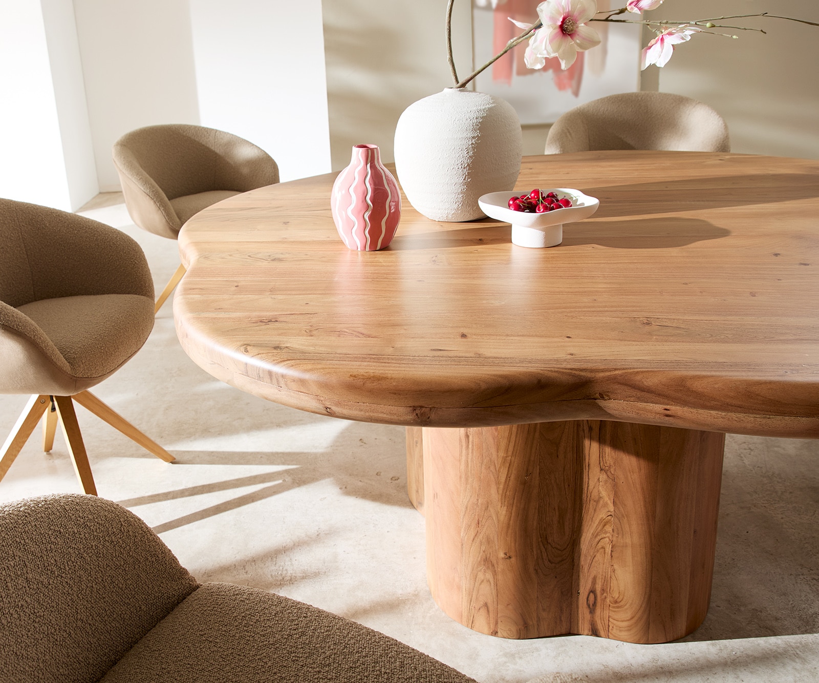 Eettafel Orbion 180x175 acacia natuur houten onderstel 2