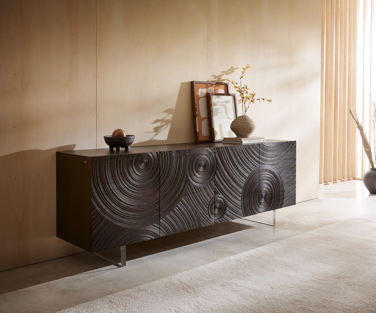 Dressoir Ashara 200 cm essenhout donkerbruin 3D-effect 4 deuren zwevende poot acrylglas