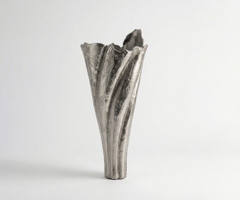 Vaas Flamara B33 x D29 x H74 cm Aluminium Platin Handgemaakt
